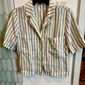 Everlane linen camp shirt with stripes - small